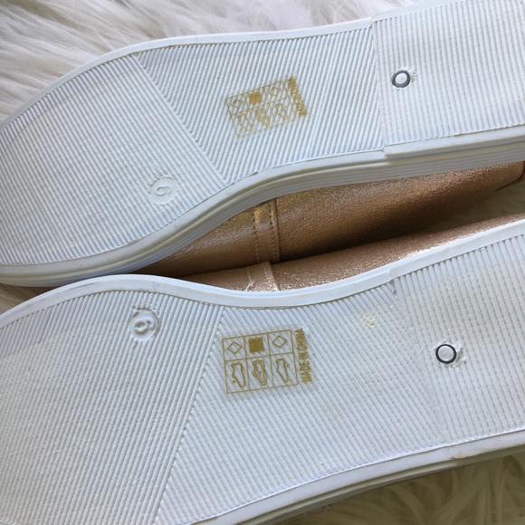 NWOT BOBBIE BROOKS METALLIC SLIP ONS SIZE 6 and 9 - Picture 13 of 13